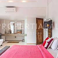 Gorgeous Villa Walking Distance To The Beach. Villas in Bali for Sale: Villa in Pererenan (Canggu), Bali for 658 Thousands EUR. Leasehold. Preview photo #17