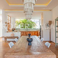 Charming Villa In Pererenan Steps From The Beach. Villas in Bali for Sale: Villa in Pererenan (Canggu), Bali for 554 Thousands GBP. Leasehold. Preview of photo #1