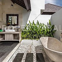Beautiful Family Villa In Uluwatu. Villas in Bali for Sale: Villa in Uluwatu, Bali for 16.5 Million TWD. Freehold. Preview photo #2