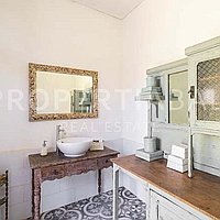 Stunning Traditional Villa In Bingin Steps From The Beach. Villas in Bali for Sale: Villa in Bingin, Bali for 68.3 Million THB. Leasehold. Preview photo #16