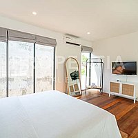 Beautiful Industrial Loft In Umalas. Villas in Bali for Sale: Villa in Umalas, Bali for 124 Thousands GBP. Leasehold. Preview photo #6