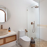 Unique Three-Bedroom Villa Featuring Rooftop Lounge and Jacuzzi, Near Balangan Beach. Villas in Bali for Sale: Villa in Balangan, Bali for 264 Thousands USD. Leasehold. Preview photo #10