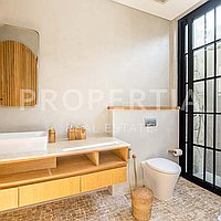 Modern Tropical Family Home In Bingin. Villas in Bali for Sale: Вилла в Бингин, Бали за 600 тыс. USD. Leasehold. Предварительный просмотр фото #17
