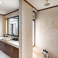 A timeless 4-bedroom Balinese retreat in Pererenan. Villas in Bali for Sale: Villa in Canggu, Bali for 1043 Thousands USD. Freehold. Preview photo #14