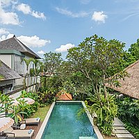 A timeless 4-bedroom Balinese retreat in Pererenan. Villas in Bali for Sale: Villa in Canggu, Bali for 1043 Thousands USD. Freehold. Preview photo #2