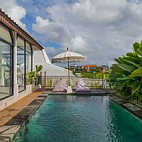 Brand New Four-Bedroom Joglo Villa with Breathtaking Rice Field Views in Canggu. Villas in Bali for Sale: Вилла в Чангу, Бали за 249 тыс. USD. Leasehold. Предварительный просмотр фото #3
