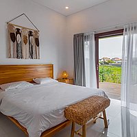 Brand New Four-Bedroom Joglo Villa with Breathtaking Rice Field Views in Canggu. Villas in Bali for Sale: Вилла в Чангу, Бали за 249 тыс. USD. Leasehold. Предварительный просмотр фото #19