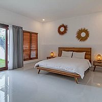 Brand New Four-Bedroom Joglo Villa with Breathtaking Rice Field Views in Canggu. Villas in Bali for Sale: Вилла в Чангу, Бали за 249 тыс. USD. Leasehold. Предварительный просмотр фото #17