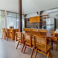 Brand New Four-Bedroom Joglo Villa with Breathtaking Rice Field Views in Canggu. Villas in Bali for Sale: Вилла в Чангу, Бали за 249 тыс. USD. Leasehold. Предварительный просмотр фото #2