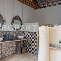 Exquisite Traditional Villa In Pererenan. Villas in Bali for Sale: Villa in Pererenan (Canggu), Bali for 1.3 Million MYR. Leasehold. Preview photo #6