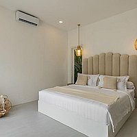 One bedroom mediterranean villa in Tumbak Bayuh. Villas in Bali for Sale: Вилла в Чангу, Бали за 169 тыс. USD. Leasehold. Предварительный просмотр фото #2