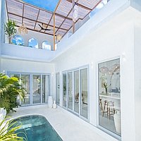 One bedroom mediterranean villa in Tumbak Bayuh. Villas in Bali for Sale: Вилла в Чангу, Бали за 169 тыс. USD. Leasehold. Предварительный просмотр фото #1