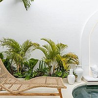 One bedroom mediterranean villa in Tumbak Bayuh. Villas in Bali for Sale: Вилла в Чангу, Бали за 169 тыс. USD. Leasehold. Предварительный просмотр фото #5