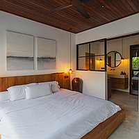 Charming two-bedroom villa in prime Berawa location. Villas in Bali for Sale: Вилла в Чангу, Бали за 215 тыс. USD. Leasehold. Предварительный просмотр фото #9