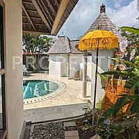 Stunning Villa Steps From The Beach. Villas in Bali for Sale: Вилла в Переренан (Чангу), Бали за 409 тыс. USD. Leasehold. Предварительный просмотр фото #9