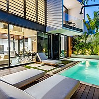 Luxurious 3-bedroom villa retreat near Berawa beach. Villas in Bali for Sale: Villa in Canggu, Bali for 451 Thousands USD. Leasehold. Preview photo #1