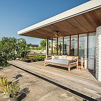 Embrace modern luxury freehold villa in Tumbak Bayuh . Villas in Bali for Sale: Villa in Canggu, Bali for 1227 Thousands USD. Freehold. Preview photo #14