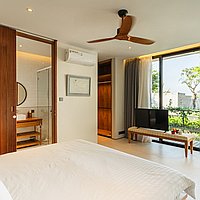 Embrace modern luxury freehold villa in Tumbak Bayuh . Villas in Bali for Sale: Villa in Canggu, Bali for 1227 Thousands USD. Freehold. Preview photo #9