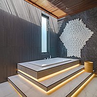The epitome of luxury living in Bumbak. Villas in Bali for Sale: Вилла в Чангу, Бали за 1809 тыс. USD. Freehold. Предварительный просмотр фото #9