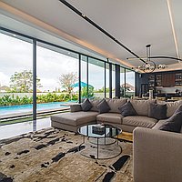 The epitome of luxury living in Bumbak. Villas in Bali for Sale: Вилла в Чангу, Бали за 1809 тыс. USD. Freehold. Предварительный просмотр фото #3