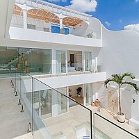 Luxurious Mediterranean-Style Four-Bedroom Villa with Rooftop Lounge in Tumbak Bayuh- 2473. Villas in Bali for Sale: Villa in Canggu, Bali for 520 Thousands USD. Leasehold. Preview photo #11