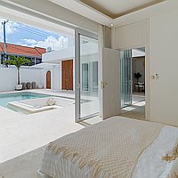 Luxurious Mediterranean-Style Four-Bedroom Villa with Rooftop Lounge in Tumbak Bayuh- 2473. Villas in Bali for Sale: Villa in Canggu, Bali for 520 Thousands USD. Leasehold. Preview photo #6