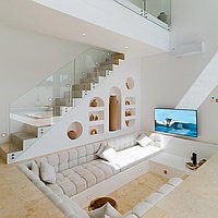 Luxurious Mediterranean-Style Four-Bedroom Villa with Rooftop Lounge in Tumbak Bayuh- 2473. Villas in Bali for Sale: Villa in Canggu, Bali for 520 Thousands USD. Leasehold. Preview photo #2