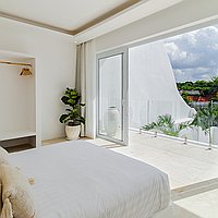 Luxurious Mediterranean-Style Four-Bedroom Villa with Rooftop Lounge in Tumbak Bayuh- 2473. Villas in Bali for Sale: Villa in Canggu, Bali for 520 Thousands USD. Leasehold. Preview photo #5