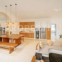 Contemporary Balinese Style Villa In Canggu. Villas in Bali for Sale: Вилла в Чангу, Бали за 337 тыс. USD. Freehold. Предварительный просмотр фото #1