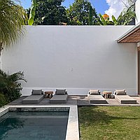 Charming Three-Bedroom Villa with Rooftop and Long Lease in Padonan. Villas in Bali for Sale: Вилла в Чангу, Бали за 400 тыс. USD. Leasehold. Предварительный просмотр фото #1