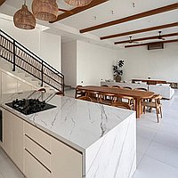 Charming Three-Bedroom Villa with Rooftop and Long Lease in Padonan. Villas in Bali for Sale: Вилла в Чангу, Бали за 400 тыс. USD. Leasehold. Предварительный просмотр фото #5