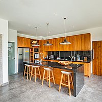 Expansive Berawa villa with long lease and steps from the beach. Villas in Bali for Sale: Villa in Canggu, Bali for 1218 Thousands USD. Leasehold. Preview photo #13