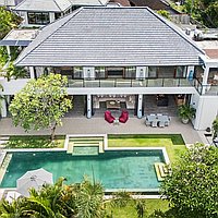 Expansive Berawa villa with long lease and steps from the beach. Villas in Bali for Sale: Villa in Canggu, Bali for 1218 Thousands USD. Leasehold. Preview photo #2