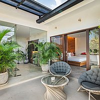 Expansive Berawa villa with long lease and steps from the beach. Villas in Bali for Sale: Villa in Canggu, Bali for 1218 Thousands USD. Leasehold. Preview photo #19