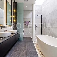 Prime Berawa Villa Minutes From The Beach. Villas in Bali for Sale: Villa in Berawa (Canggu), Bali for 402 Thousands USD. Leasehold. Preview photo #5