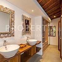 Modern Boho Style Villa In Berawa. Villas in Bali for Sale: Villa in Canggu, Bali for 356 Thousands USD. Leasehold. Preview photo #9