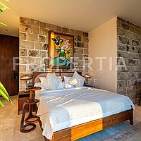 Tropical Escape With Mountain Views In Pererenan. Villas in Bali for Sale: Villa in Pererenan (Canggu), Bali for 705 Thousands USD. Freehold. Preview photo #3