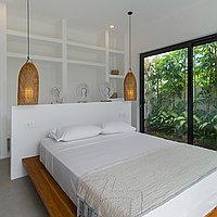 Three – bedroom villa with Tropical Rooftop and Long Lease Close to Pererenan Beach. Villas in Bali for Sale: Villa in Canggu, Bali for 295 Thousands USD. Leasehold. Preview photo #6