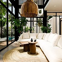 Serene living, stunning views and lucrative investment potential in Pererenan await!. Villas in Bali for Sale: Вилла в Чангу, Бали за 615 тыс. USD. Leasehold. Предварительный просмотр фото #4