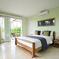 Your 4-bedroom tranquil retreat near Batu Bolong beach . Villas in Bali for Sale: Villa in Canggu, Bali for 736 Thousands USD. Freehold. Preview photo #8