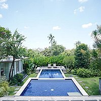 Your 4-bedroom tranquil retreat near Batu Bolong beach . Villas in Bali for Sale: Villa in Canggu, Bali for 736 Thousands USD. Freehold. Preview photo #1