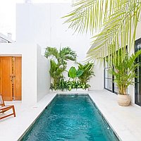 Charming 1-bedroom villa with rooftop in north of Tumbak Bayuh. Villas in Bali for Sale: Вилла в Чангу, Бали за 141 тыс. USD. Leasehold. Предварительный просмотр фото #1
