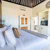 Amazing Turnkey Villa In The Heart Of Berawa. Villas in Bali for Sale: Vila di Berawa (Canggu), Bali untuk 300 Ribuan USD. Leasehold. Pratinjau foto #10