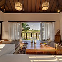 Elegant villa estate with stunning rice field views in Tumbak Bayuh. Villas in Bali for Sale: Вилла в Чангу, Бали за 1346 тыс. USD. Leasehold. Предварительный просмотр фото #3