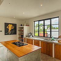 Tranquil three-bedroom villa in Tumbak Bayuh for lease. Villas in Bali for Sale: Вилла в Чангу, Бали за 432 тыс. USD. Leasehold. Предварительный просмотр фото #6