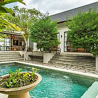 Tranquil three-bedroom villa in Tumbak Bayuh for lease. Villas in Bali for Sale: Вилла в Чангу, Бали за 432 тыс. USD. Leasehold. Предварительный просмотр фото #1