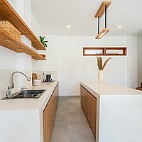 Tranquil living in 2-bedroom Pererenan villa. Villas in Bali for Sale: Вилла в Чангу, Бали за 282 тыс. USD. Leasehold. Предварительный просмотр фото #7