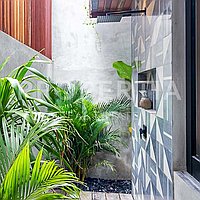 Stunning Contemporary Tropical Villa In The Heart Of Canggu. Villas in Bali for Sale: Villa in Canggu, Bali for 239 Thousands USD. Leasehold. Preview photo #7