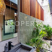 Stunning Contemporary Tropical Villa In The Heart Of Canggu. Villas in Bali for Sale: Villa in Canggu, Bali for 239 Thousands USD. Leasehold. Preview photo #6