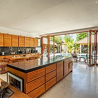 Luxurious villa retreat steps from the beach in Batu Belig. Villas in Bali for Sale: Villa in Canggu, Bali for 1349 Thousands USD. Freehold. Preview photo #3